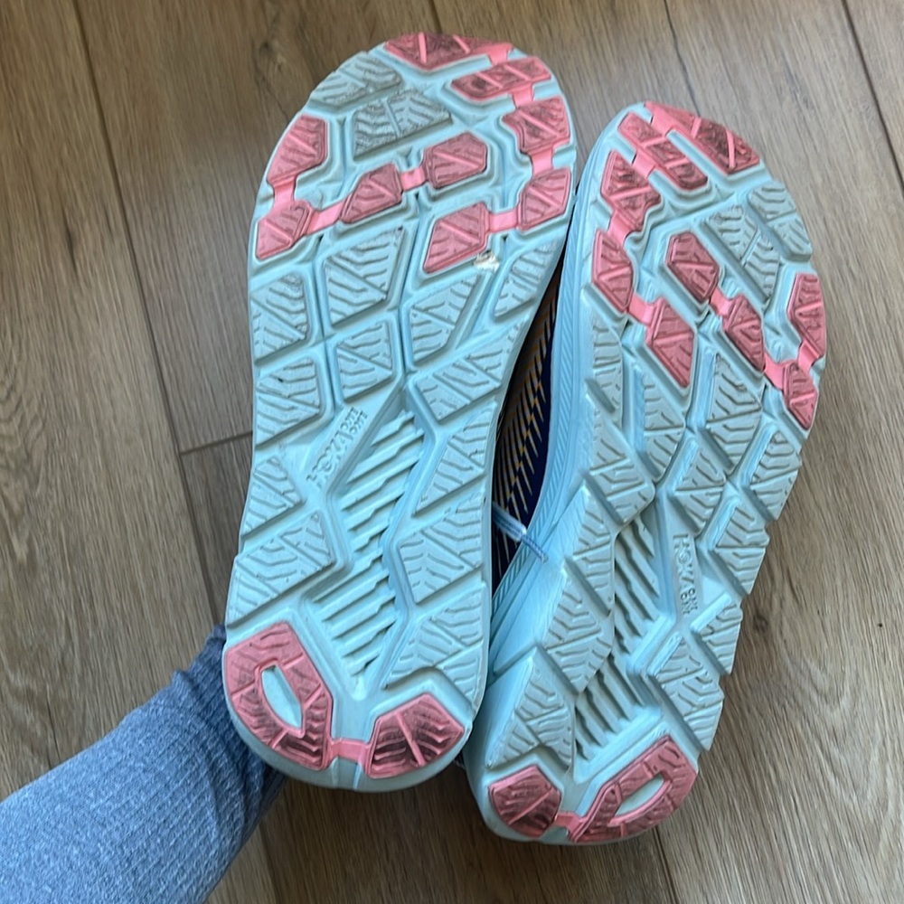 HOKA RINCON SIZE 9.5 - Picture 5 of 6